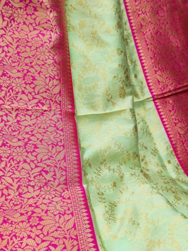 Pink_Embellished_Bollywood_Jacquard_Saree_(Pink)